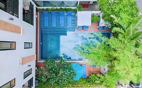 Home Chic Hotel